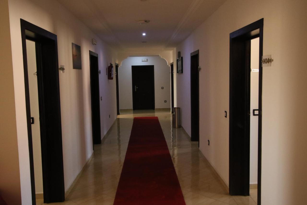 Hotel Mansour Ad-Ad-Dakhla Exterior foto